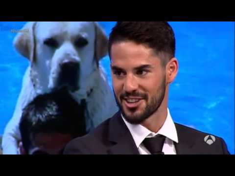 “إيسكو” تؤكّد أنها لا تخرج كلبها في الشارع حتى لا تناديه بـ”ميسي”