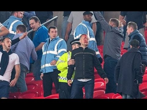 تطور مشادات بين الجماهير الإنكليزية لتصبح عنيفة