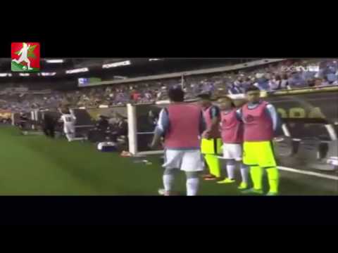 شاهد سواريز يثور في وجه مدرب الأوروغواي