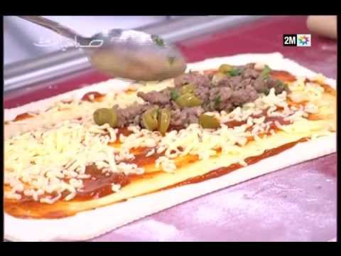 بالفيديو شاهد طريقة تحضير بيتزا بالكفتة صغيرة