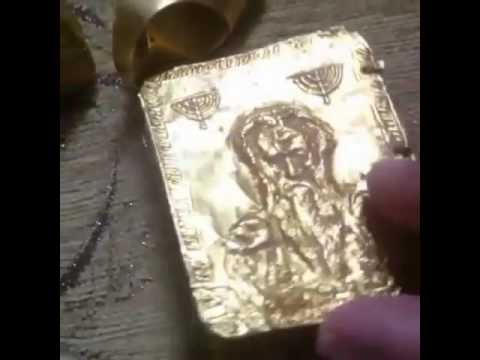 شاهد سعوديون يعثرون على كنز في جحر حيوان الضب