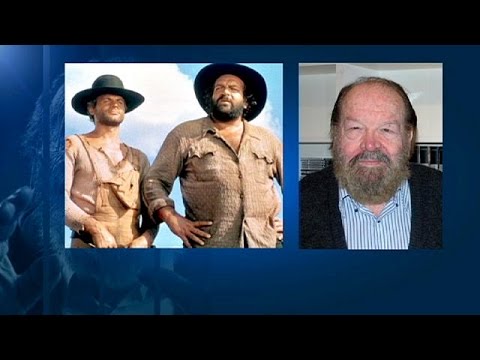 وفاة الممثل الإيطالي بود سبنسر عن عمر يناهز 86 عاما