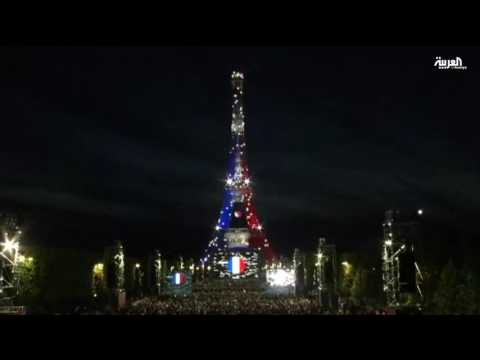 برج ايفل في باريس يتفاعل مع كأس اوروبا