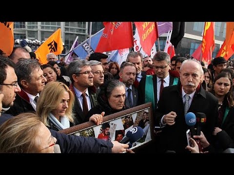 عشرة أعوام سجن في حق قاتلي الشاب التركي