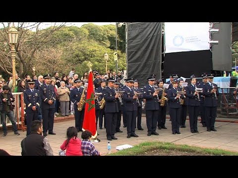 شاهد الفرقة الموسيقية التابعة للقوات الجوية الملكية تبدع خلال الاحتفال