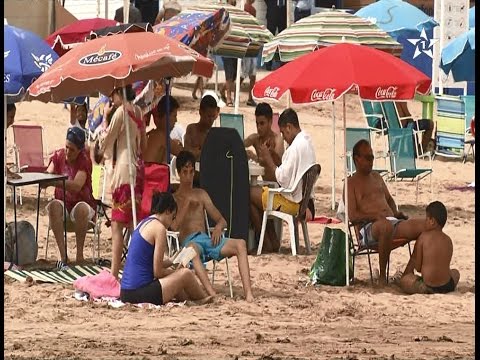 شاطئ بوزنيقة يحصل على علامة اللواء الأزرق للمرة العاشرة على التوالي