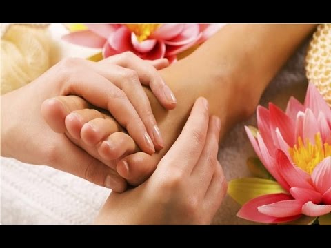 بالفيديو فوائد مذهلة لتدليك القدمين قبل النوم