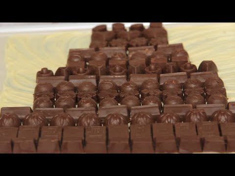 طريقة عمل لوحة من قوالب الشكولاتة