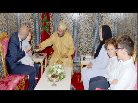 فيديو الملك يستقبل عائلة المغربية ضحية تفجيرات بروكسيل