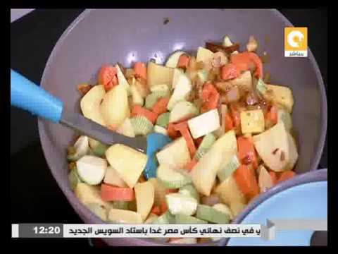 بالفيديو شاهد طريقة عمل كسكسي بالفراخ والخضار