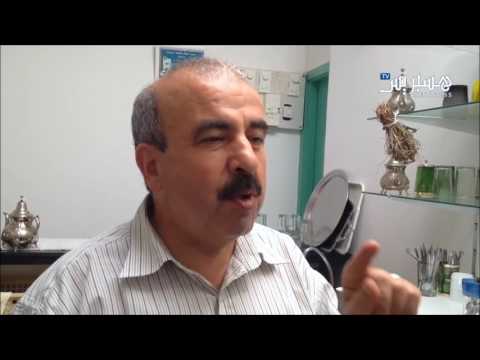 ملك الشاي في أصيلة يشرح طرق علمه