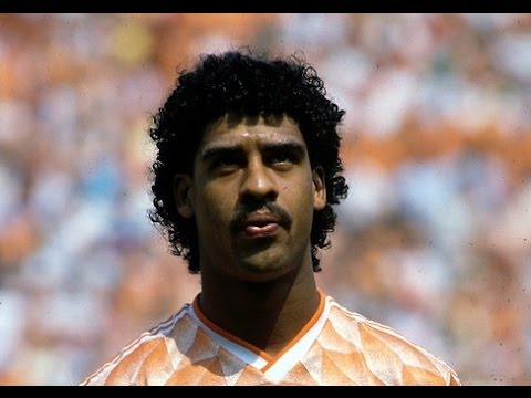 شاهد فرانك ريكارد أحد أفضل المدافعين في التاريخ