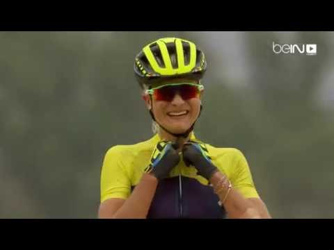 السويدية جيني ريزفيدس تحصد الميدالية الذهبية في منافسات اختراق الضاحية للدراجات