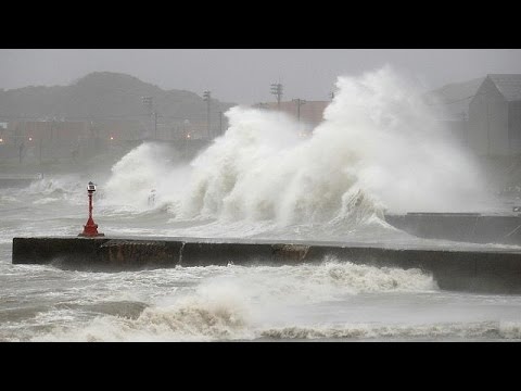 بالفيديو إعصارميندولي يضرب مدينة تاتياما في طوكيو
