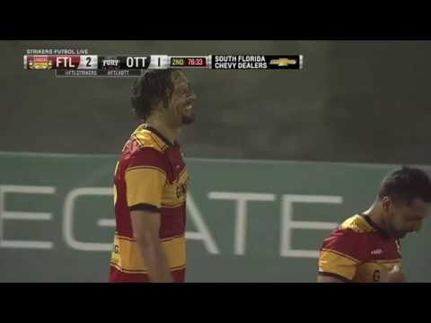 بالفيديو نجم يوفنتوس الأسبق يسجل هدف باك وورد خرافي