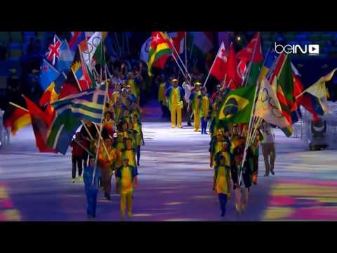 شاهد دخول الوفود المشاركة إلى أرض الـماراكانا