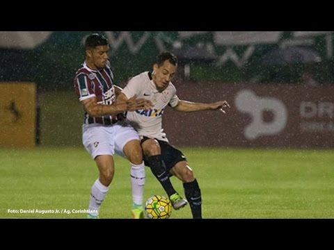 خروج خاطئ لحارس مرمى يكلف فرقته هدف