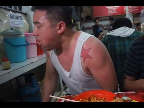 شيف يفقد سمعه بعد تناوله طبق مكرونة حار