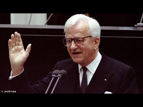 رحيل الرئيس الألماني السابق ريتشارد فايتسكر