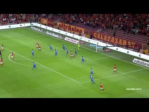 لاعب غالطة سراي التركي يُسجّل هدفًا خياليًا