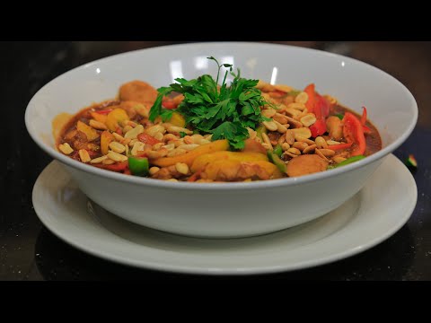 طريقة عمل دجاج بالفول السوداني والخضروات