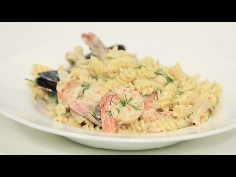 طريقة عمل مكرونة بفواكه البحر و صوص الليمون