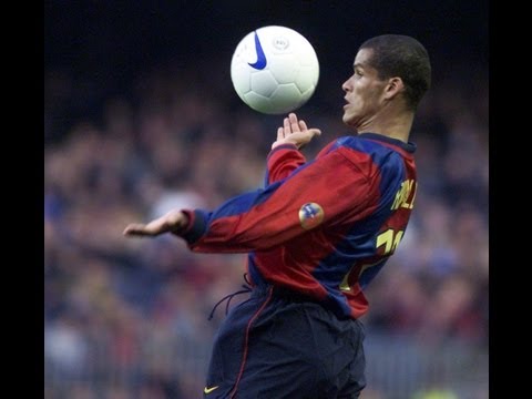 شاهد ريفالدو أحد أفضل اللاعبين في التاريخ