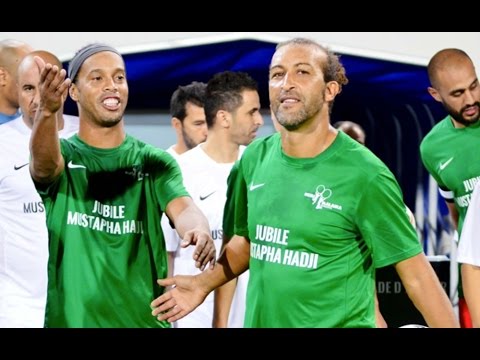 نجوم أفريقيا والعالم في مباراة استعراضية