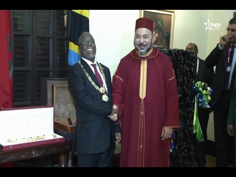 شاهد محمد السادس يجري مباحثات مع الرئيس التنزاني