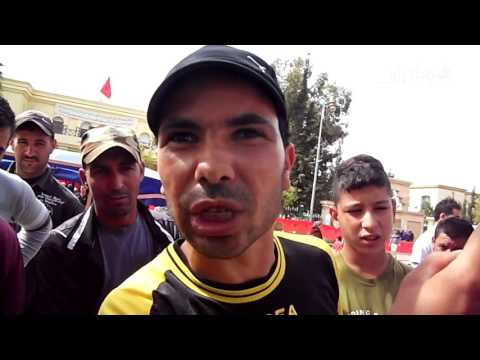 شاهد اعتصام لباعة الخضار بعد اتهامهم باحتلال الأملاك العامة