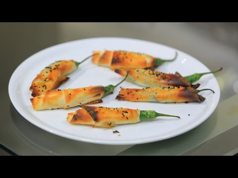 بالفيديو تعرفي على طريقة عمل جلاش بالفلفل و الفيتا