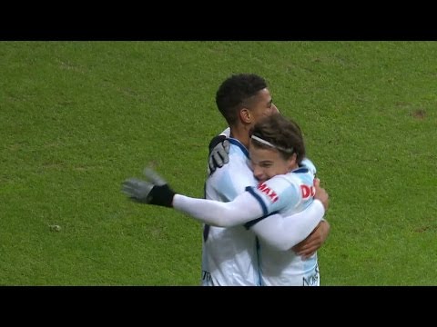 مشجع وفى يحتفل وحده بأول فوز لفريقه منذ أغسطس فى السويد