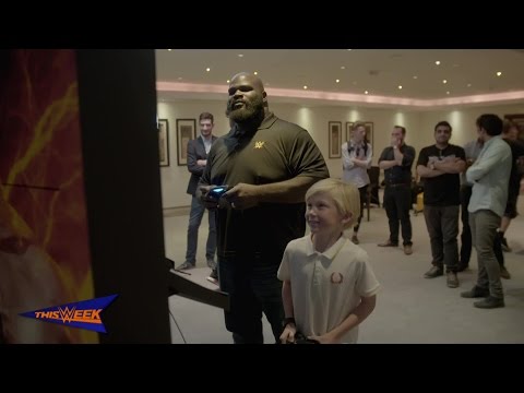 أقوى رجل في العالم يلعب wwe 2k17 الجديدة