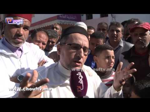 شاهد إمام المسجد يُعلّق على توقيف سيّدة تُدنّس القرآن الكريم