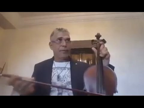 شاهد  الستاتي يعزف مقطوعة أكثر من رائعة