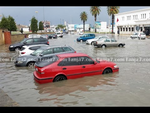 بالفيديو أمطار قوية تتسبب بإغراق أنفاق وشوارع مدينة طنجة