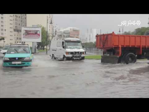 بالفيديو أمطار غزيرة تتسبب في فيضانات مرعبة في مدينة طنجة