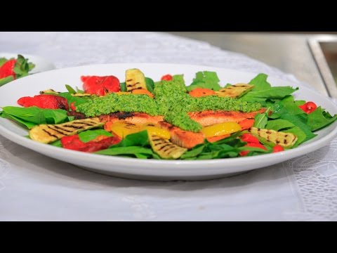 شاهد طريقة إعداد ستيك سالمون مع بيستو السبانخ