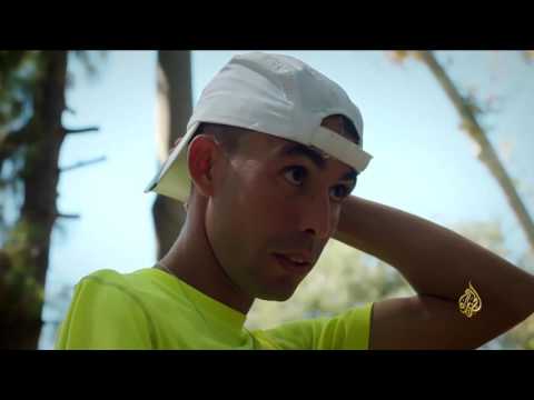 رياضي بارالمبي يقطع البحر المتوسط ليستقر في برشلونة