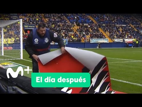 الرياح الشديدة تتحدى عامل خلال إحدى المبارايات