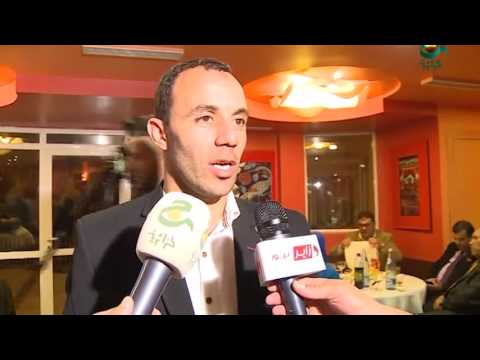 شاهد تكريم البطل الأولمبي الجزائري سمير نويوة بمنحه شقة