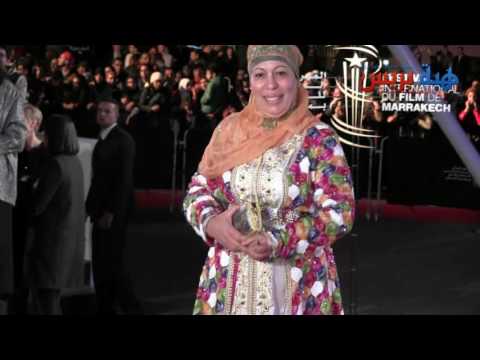 شاهد أسامة البسطاوي على السجادة الحمراء بصحبة والدته وزوجته