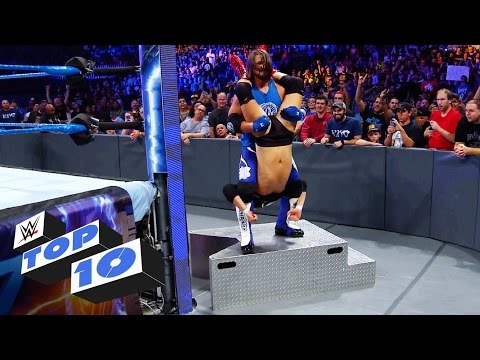 أفضل 10 لحظات خلال عرض  smackdown