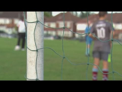 83 مشتبها بهم في اعتداءات جنسية على لاعبي كرة القدم في المملكة المتحدة