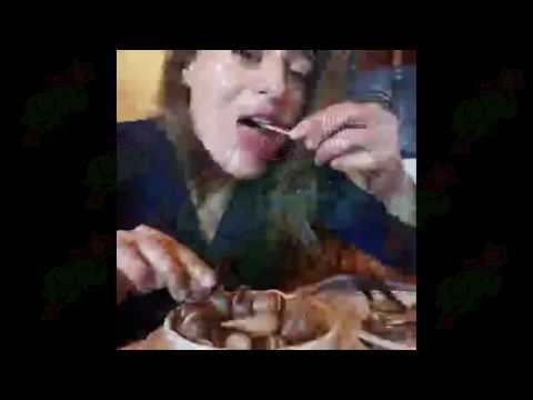 شاهد صديقة كريستيانو رونالد تأكل البابوش في مراكش