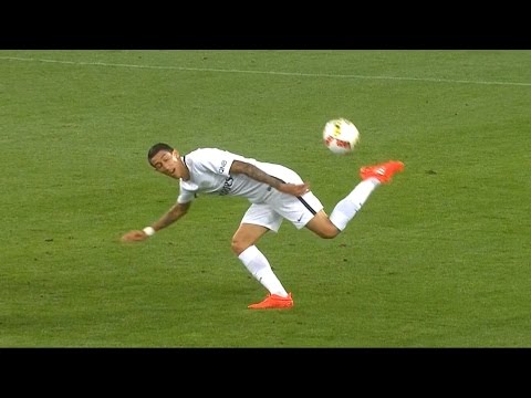 شاهد أجمل التمريرات الرائعة المخادعة في تاريخ كرة القدم