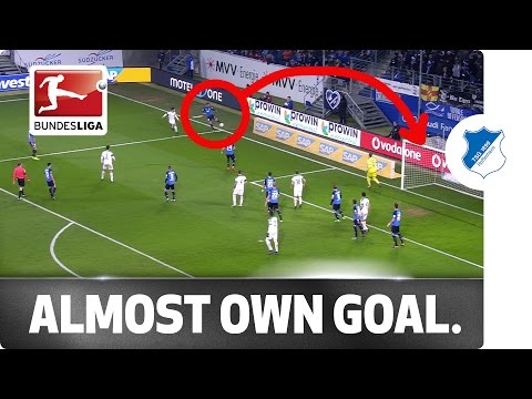 شاهد القائم ينقذ مدافعًا من إحراز هدف رائع في مرمى فريقه