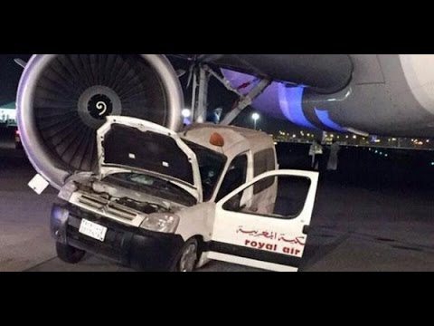 اصطدام سيارة مغربية وطائرة سعودية