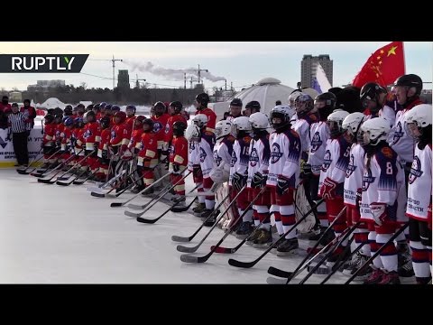 شاهد مباراة هوكي على جليد نهر آمور