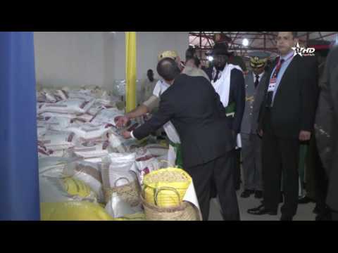 شاهد محمد السادس يرتدي الزي التقليدي لجنوب السودان